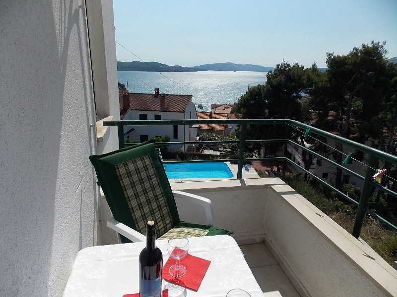 Apartments Villa Goja Трогир Экстерьер фото