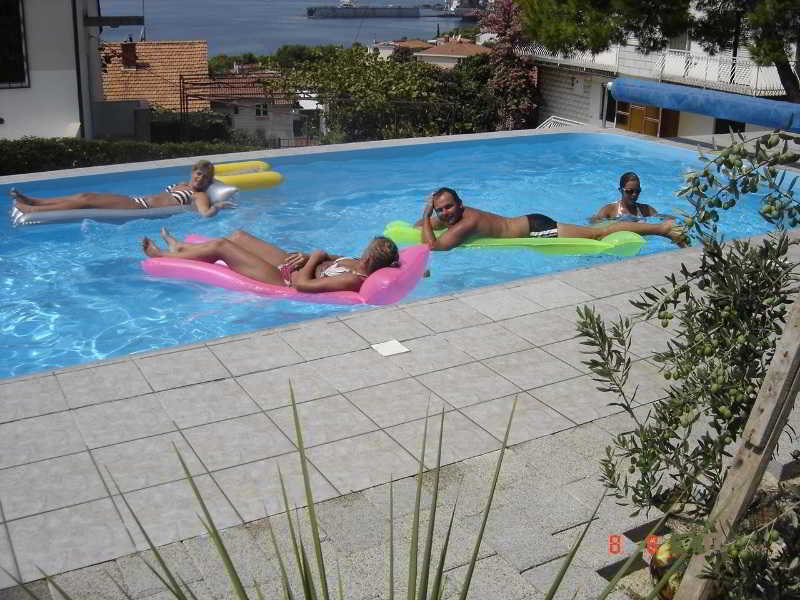 Apartments Villa Goja Трогир Экстерьер фото